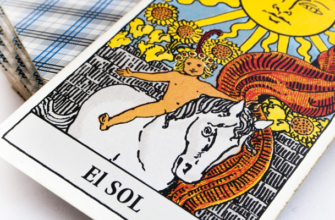 Reading tarot cards: will there be sex